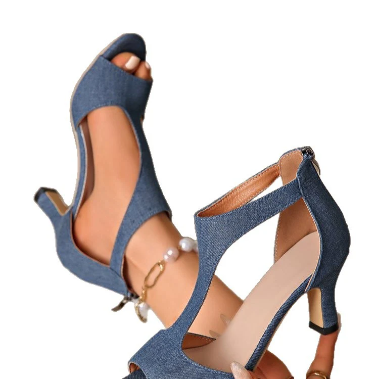 Plus-size Strappy Stiletto-heel Gladiator Sandals - Image 4