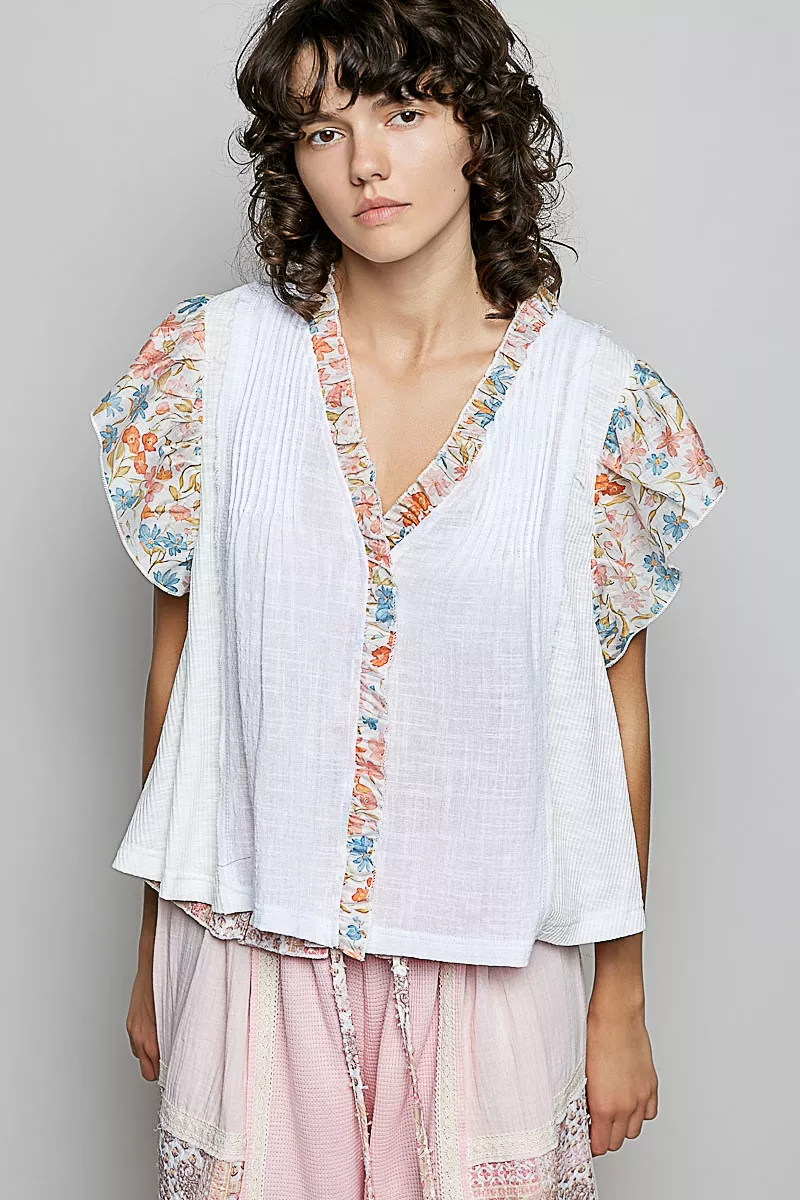 POL V-Neck Floral Ruffle Sleeve Blouse - Image 2