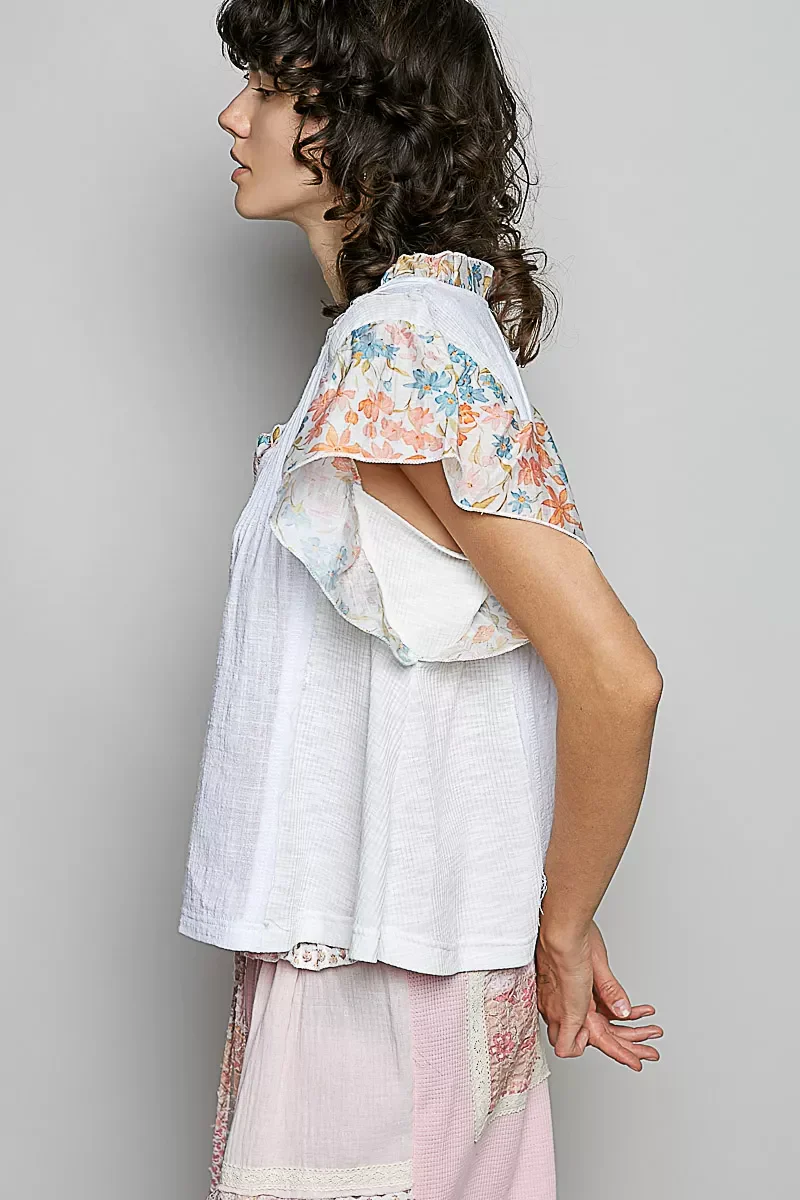 POL V-Neck Floral Ruffle Sleeve Blouse - Image 3