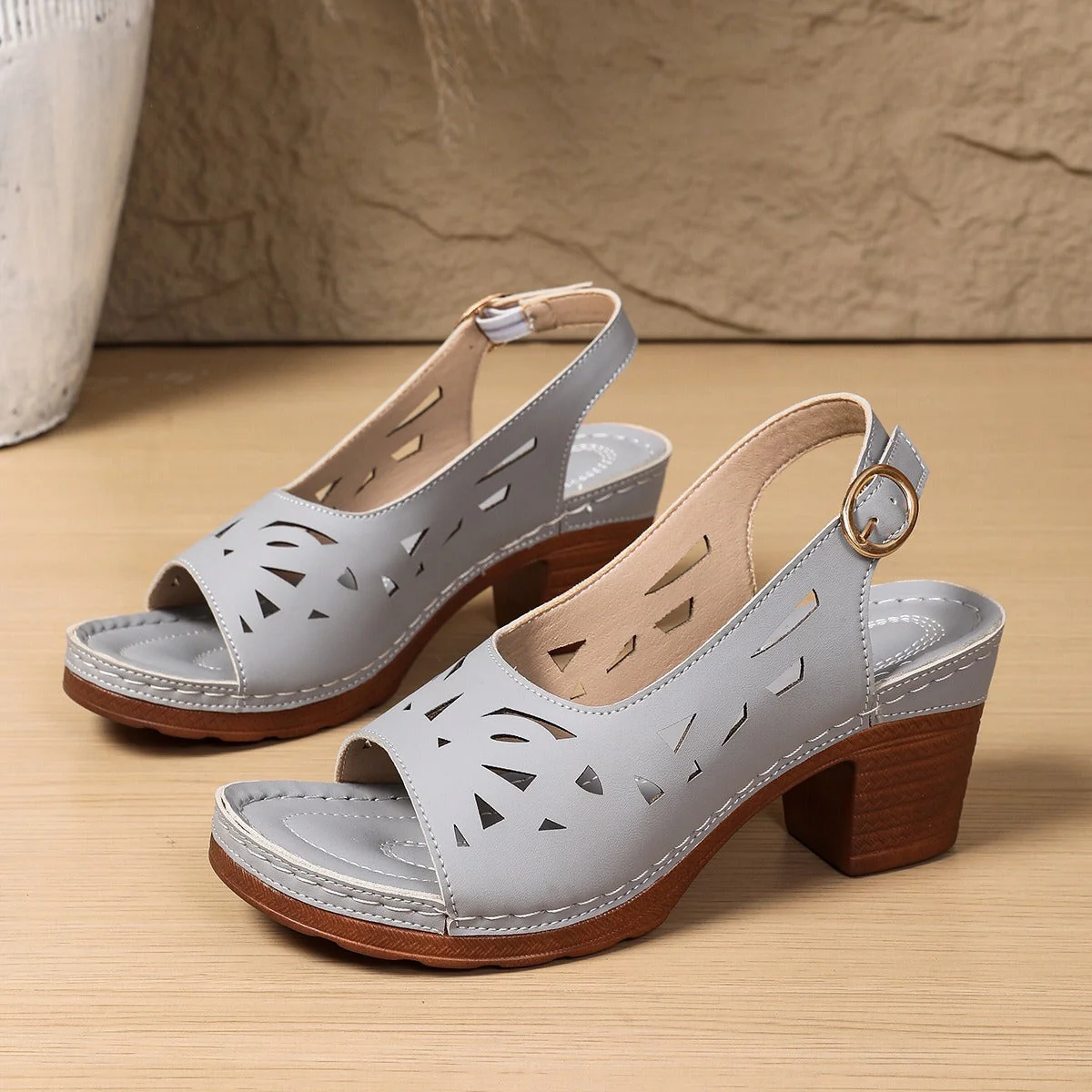 Retro Hollow-Out Buckle Strap Open-Toe Sandals – 4 Colors EU 36–43 - Image 6