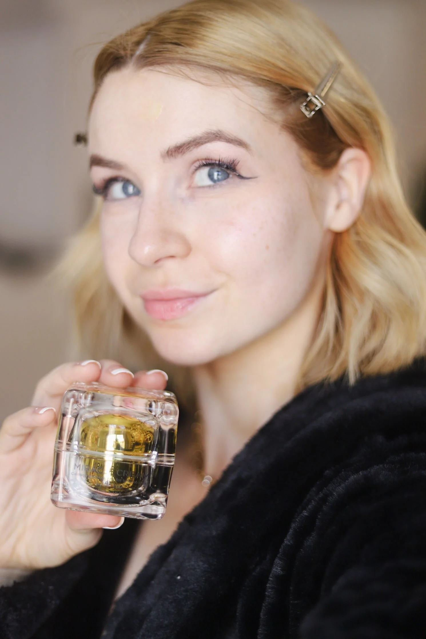 Rich Calming Cream for Dry, Stressed & Sensitive Skin - Vegan, Gluten-Free, Ultra-Hydrating - Image 4