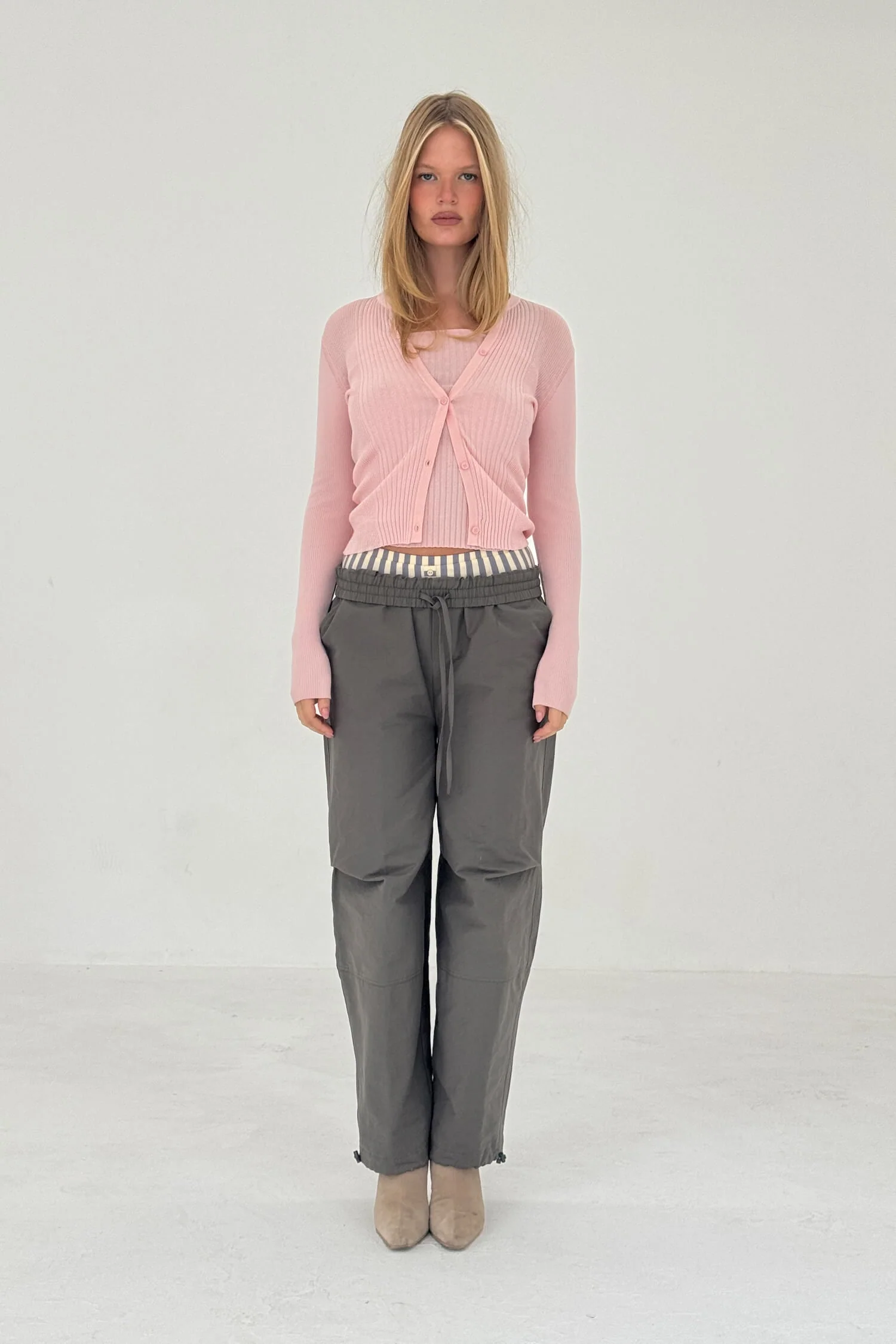 Sable Pant in Charcoal - Image 11
