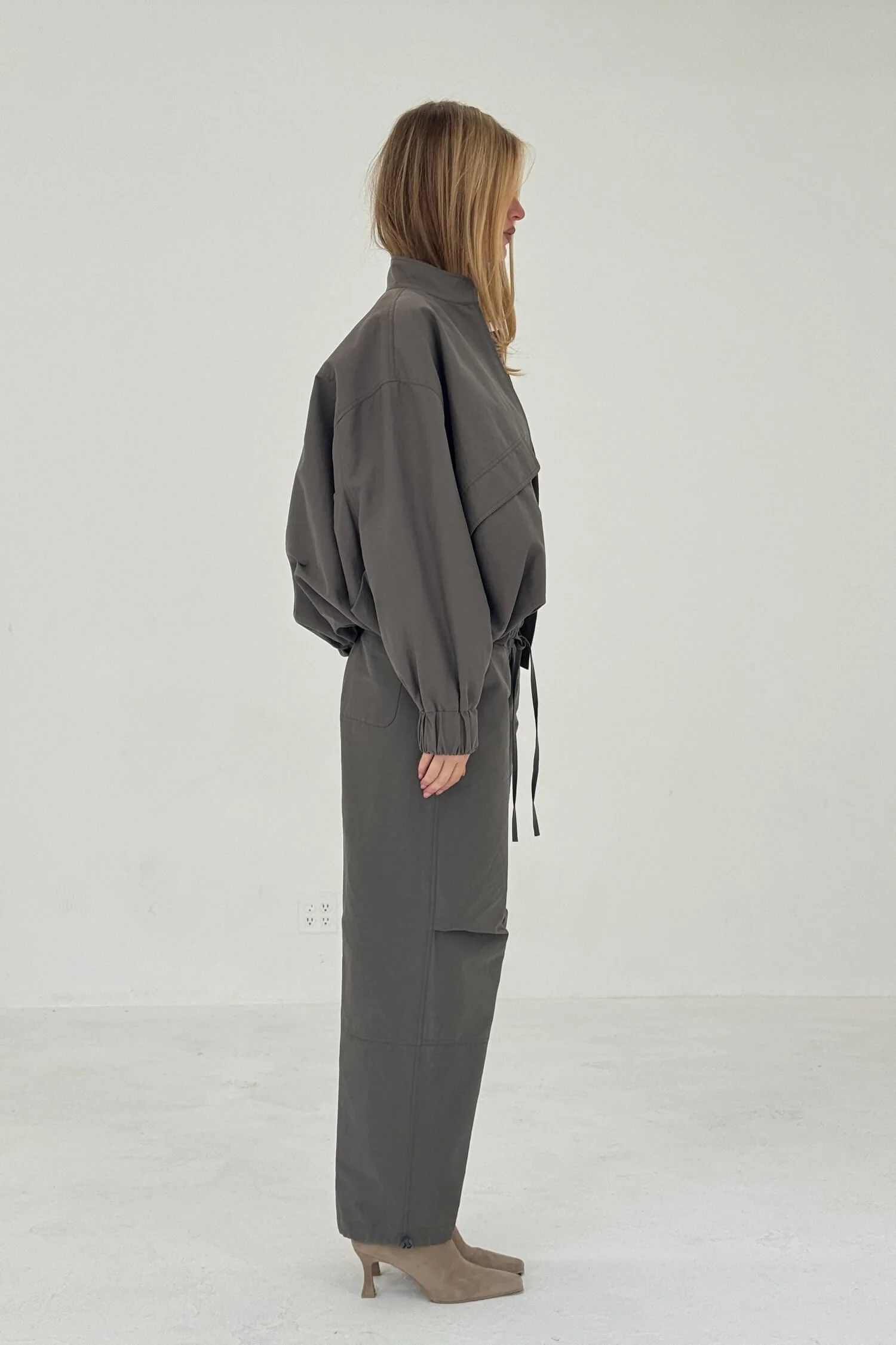 Sable Pant in Charcoal - Image 9