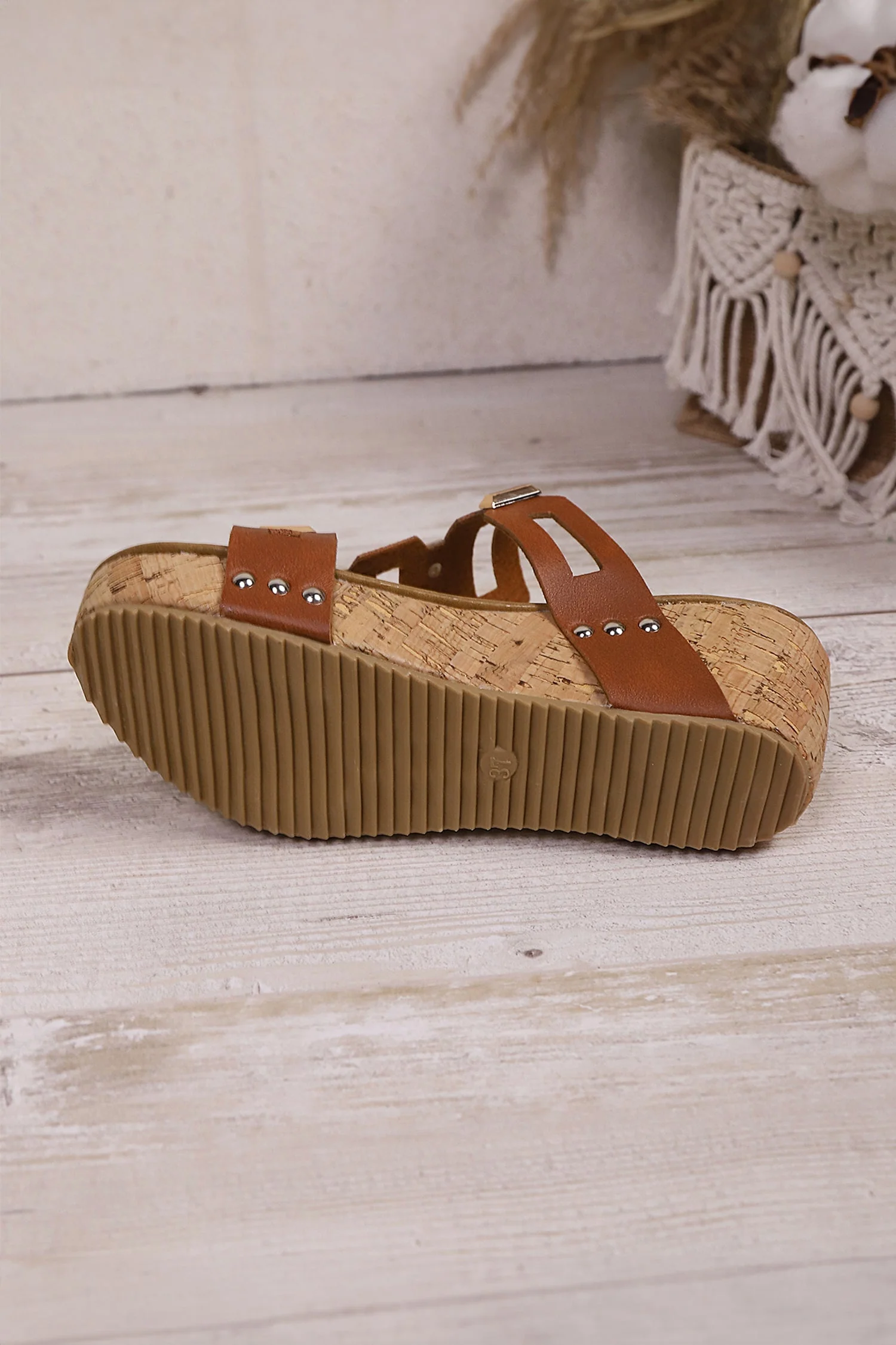 Threaded Pear Sara Leather Wedge Platform Sandals - Image 7
