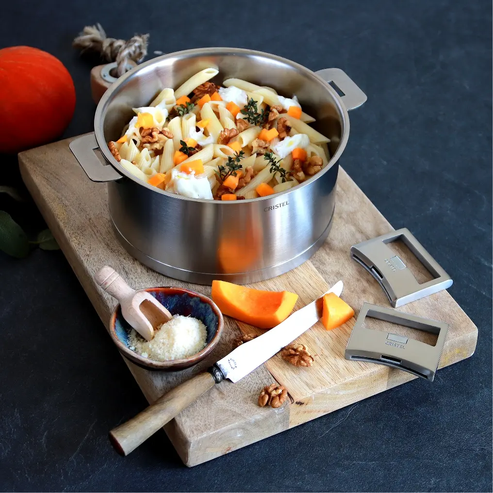 Saucepan with handle set - Image 2