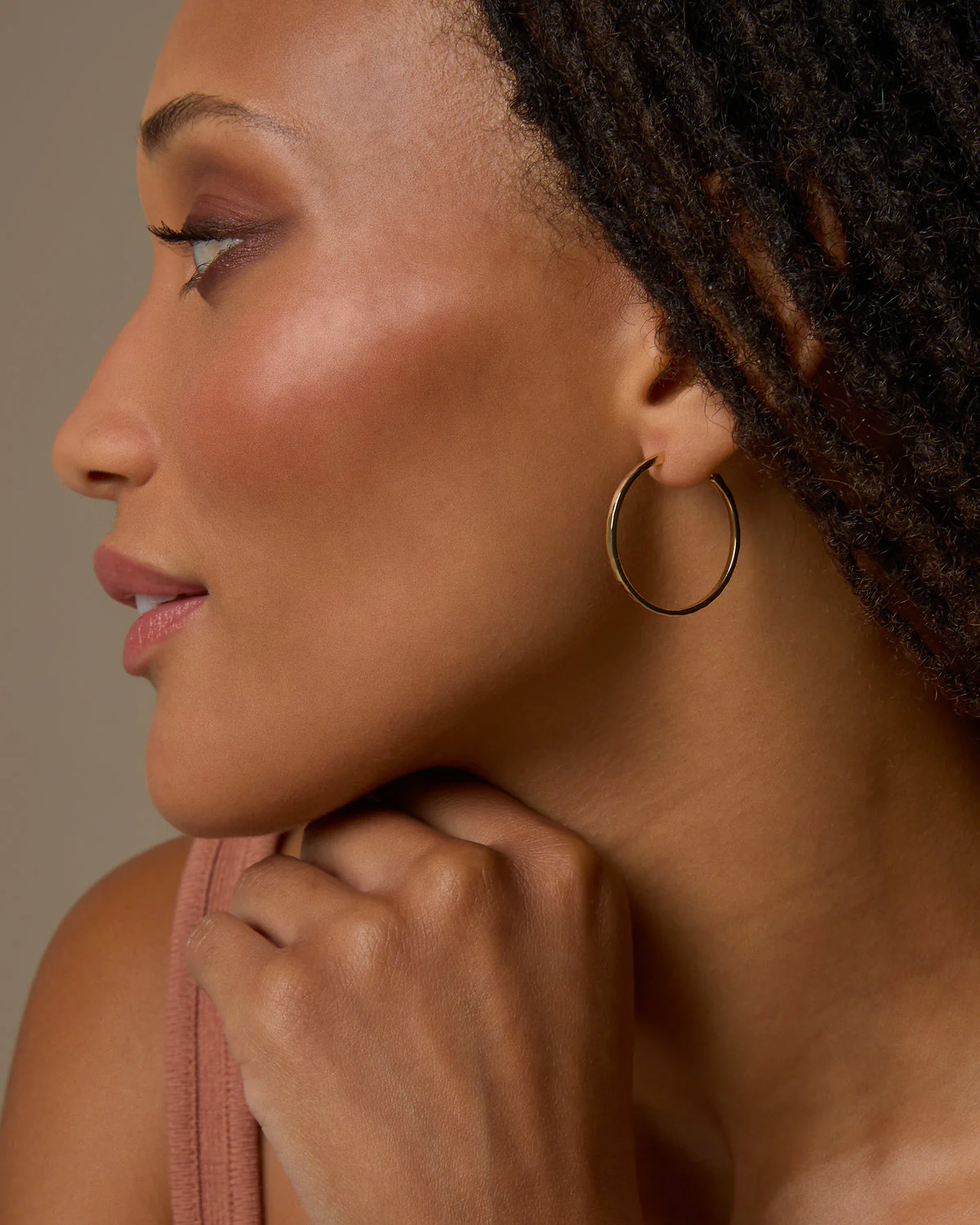 Simplicity Dainty Hoop Earrings - Image 4