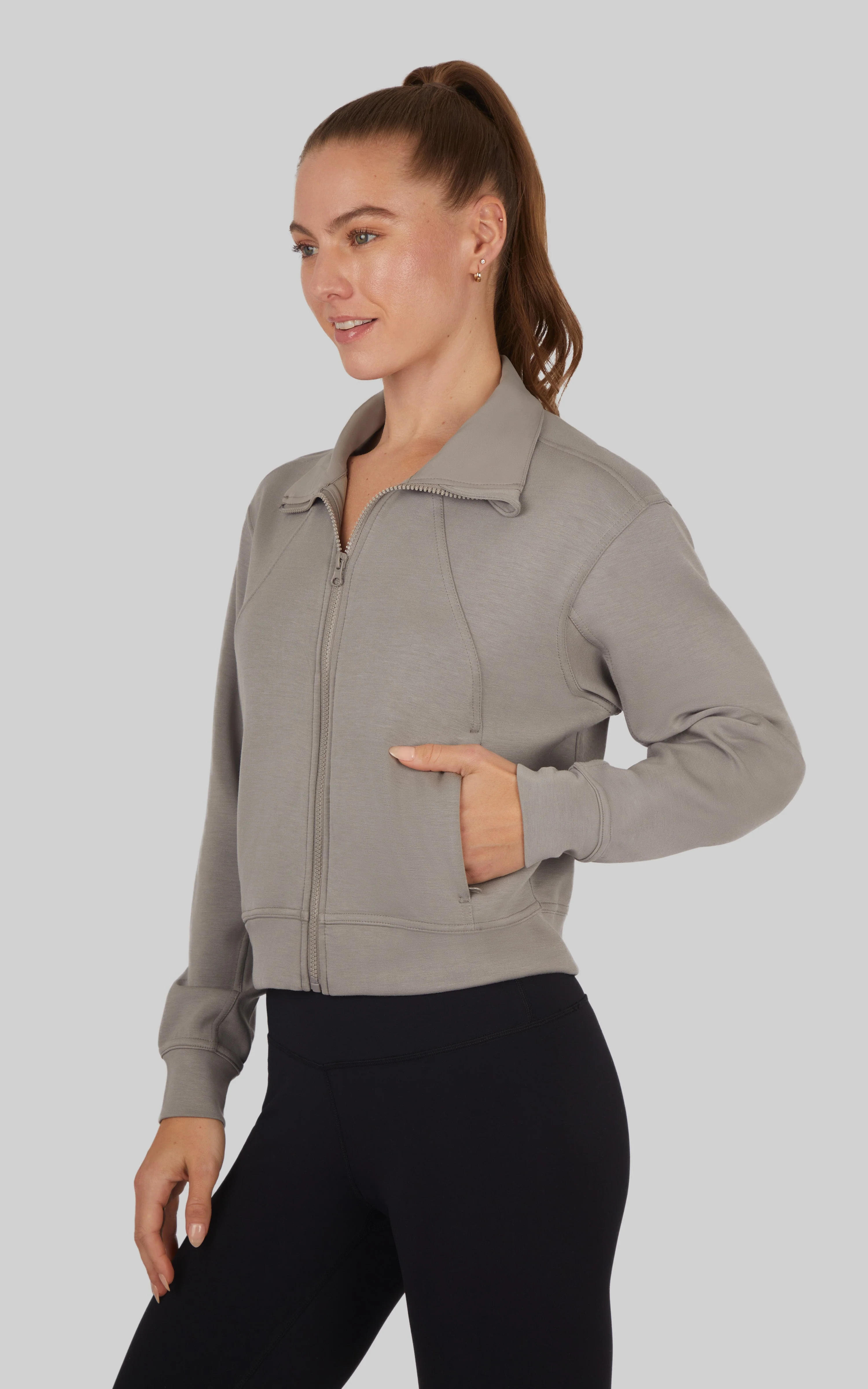 Softlite Full Zip Jacket - Image 40
