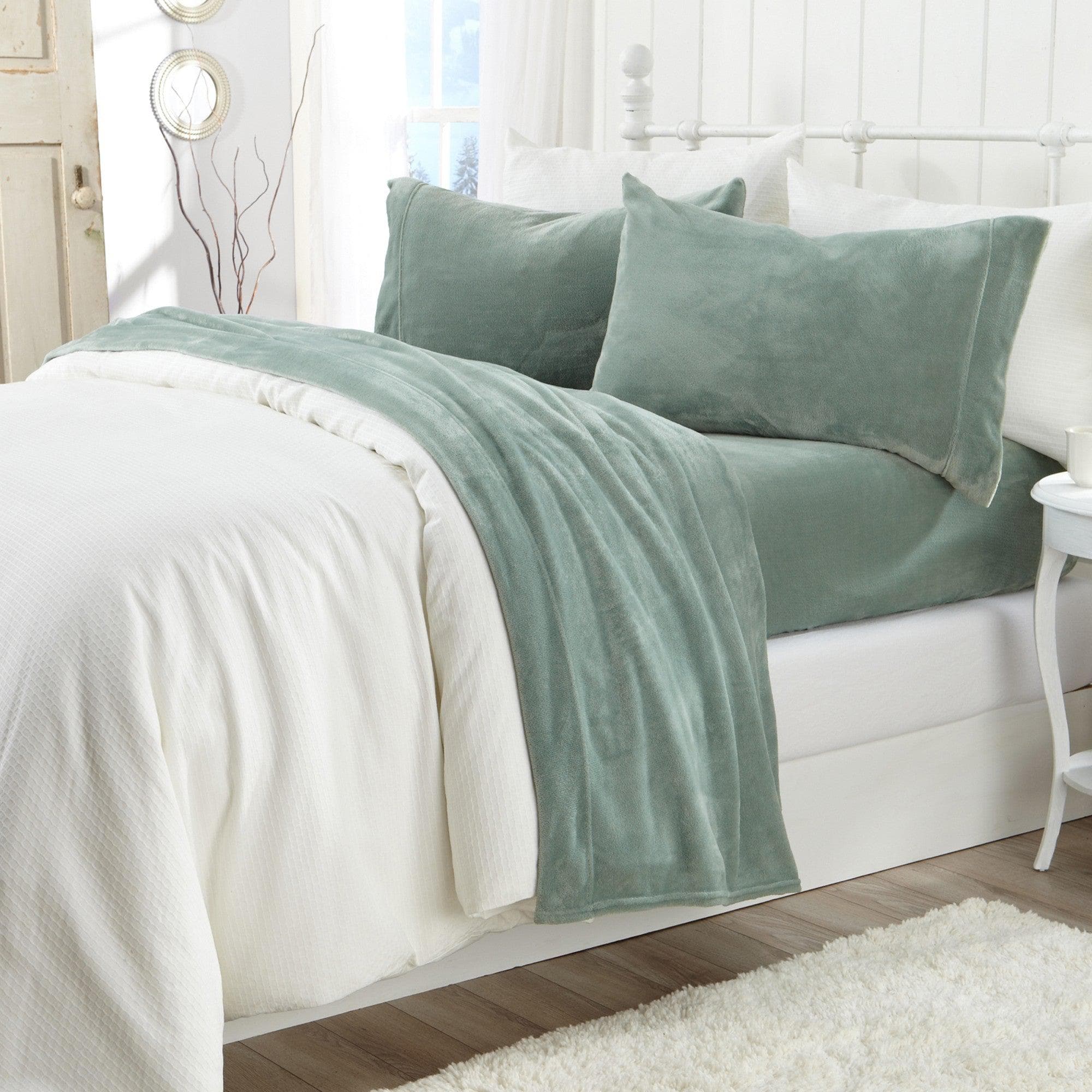 Solid Plush Sheet - Velvet Luxe Collection - Image 3