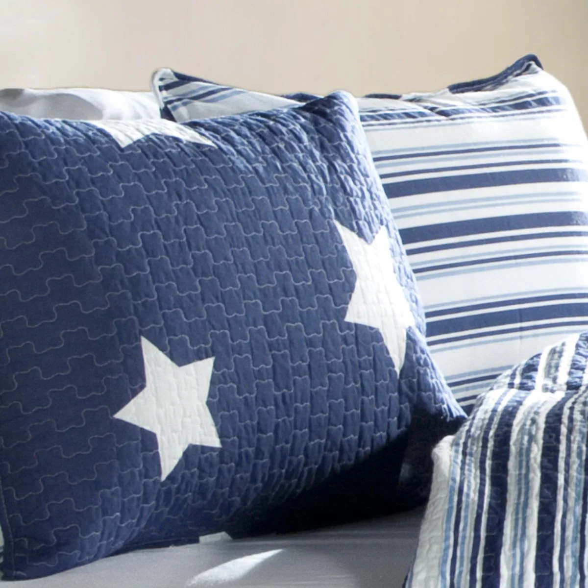 Star Reviersible 2 Piece Quilt Set Twin Size - Image 7