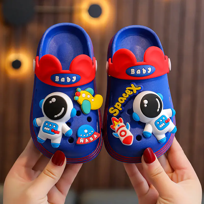 Summer Kids' Cartoon Non-Slip Beach Sandals - Image 5