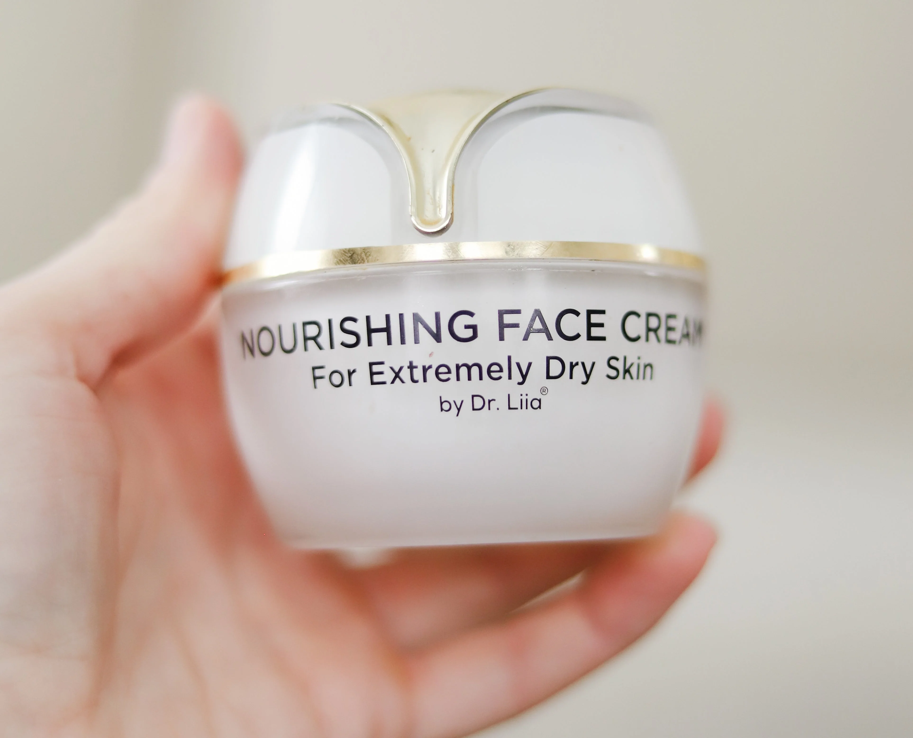 Super Nourishing Calming Face Cream for Extremely Dry & Sensitive Skin – Vegan & Hypoallergenic - Image 11