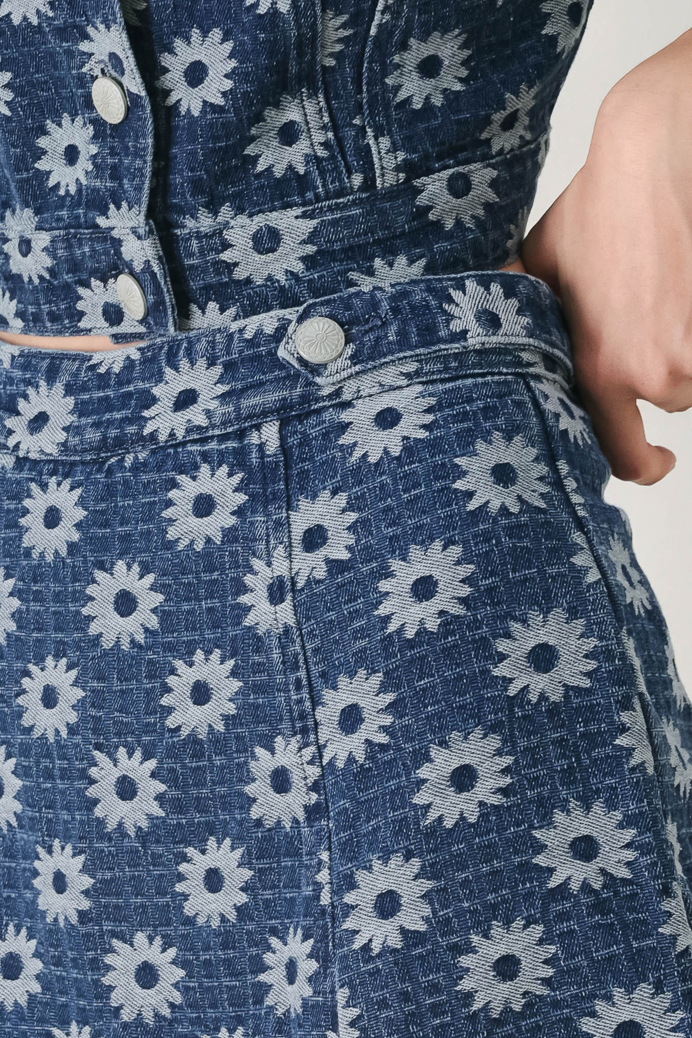 Sweet Daisy Woven Jacquard Denim Skort - Image 4