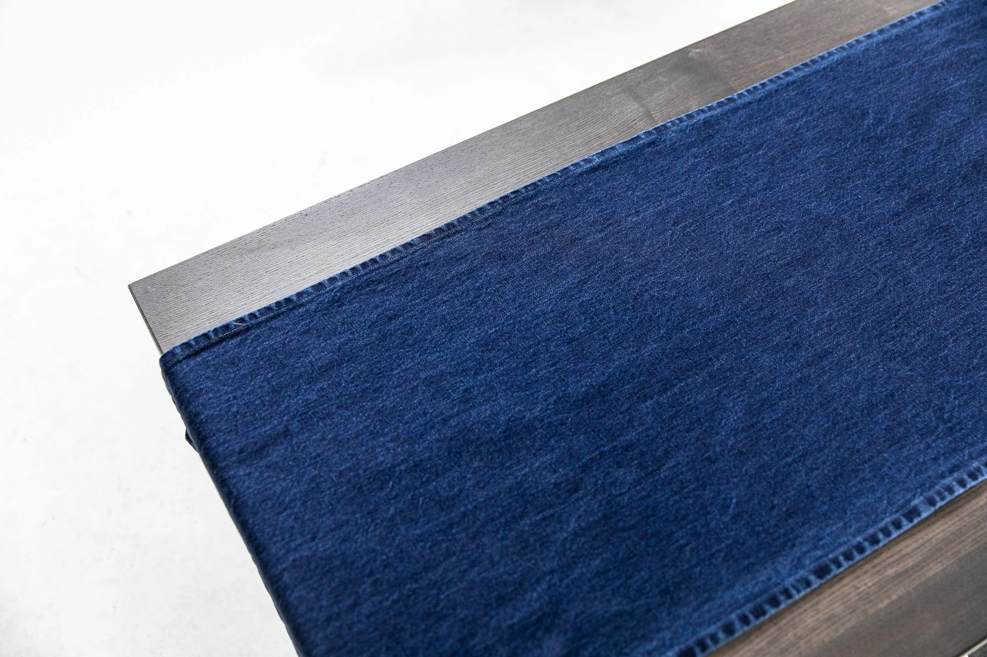 Table Runner - Image 3