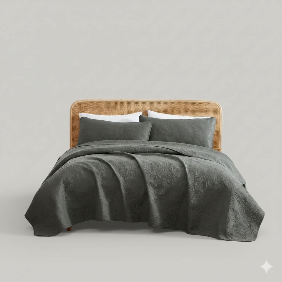 Thd Benjamin 3-Piece Lightweight Quilt Bedspread Coverlet Set - Image 7