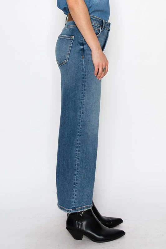 Ultra High Rise Crop Wide Jeans - Image 5