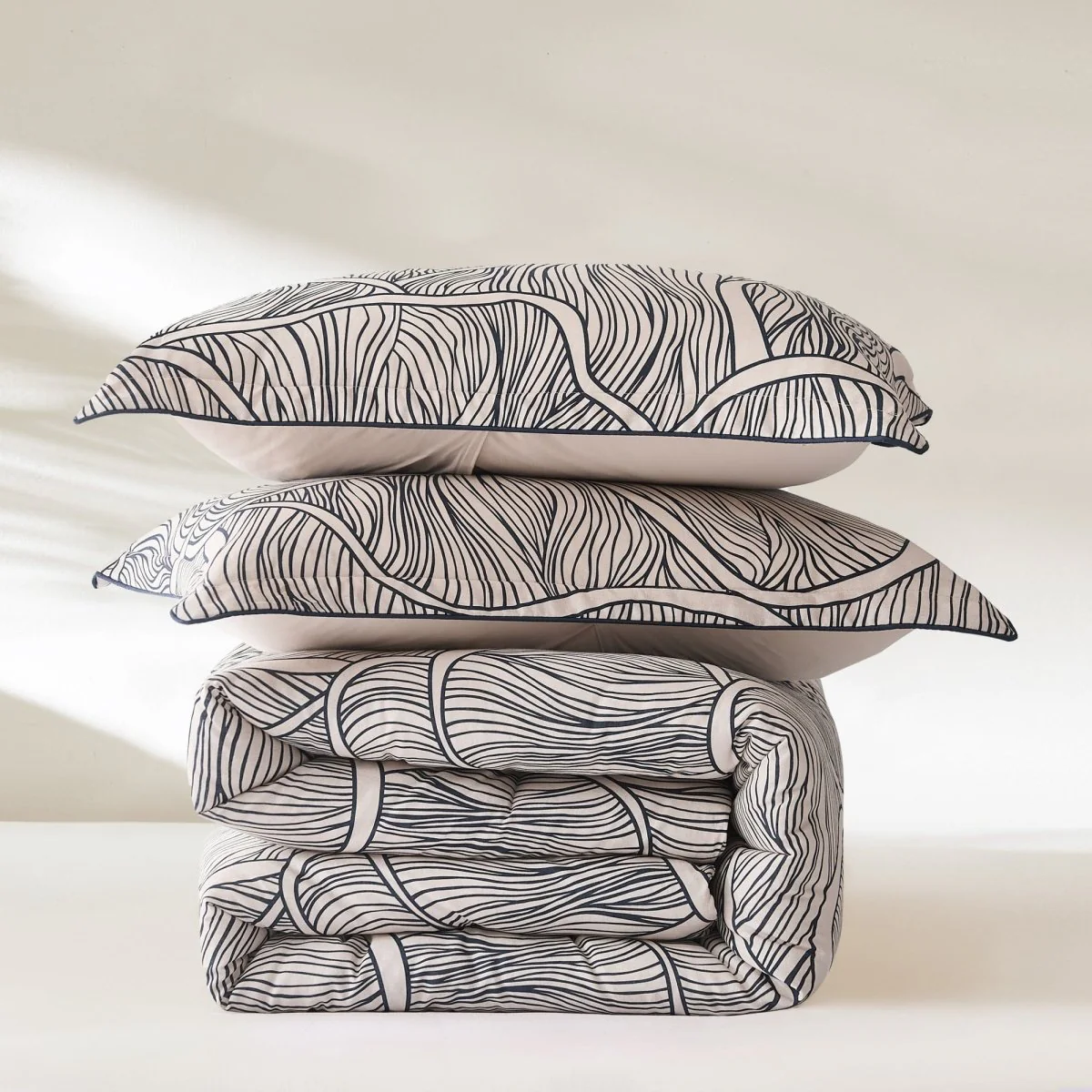 Umbra Bloom Comforter Set - Image 12