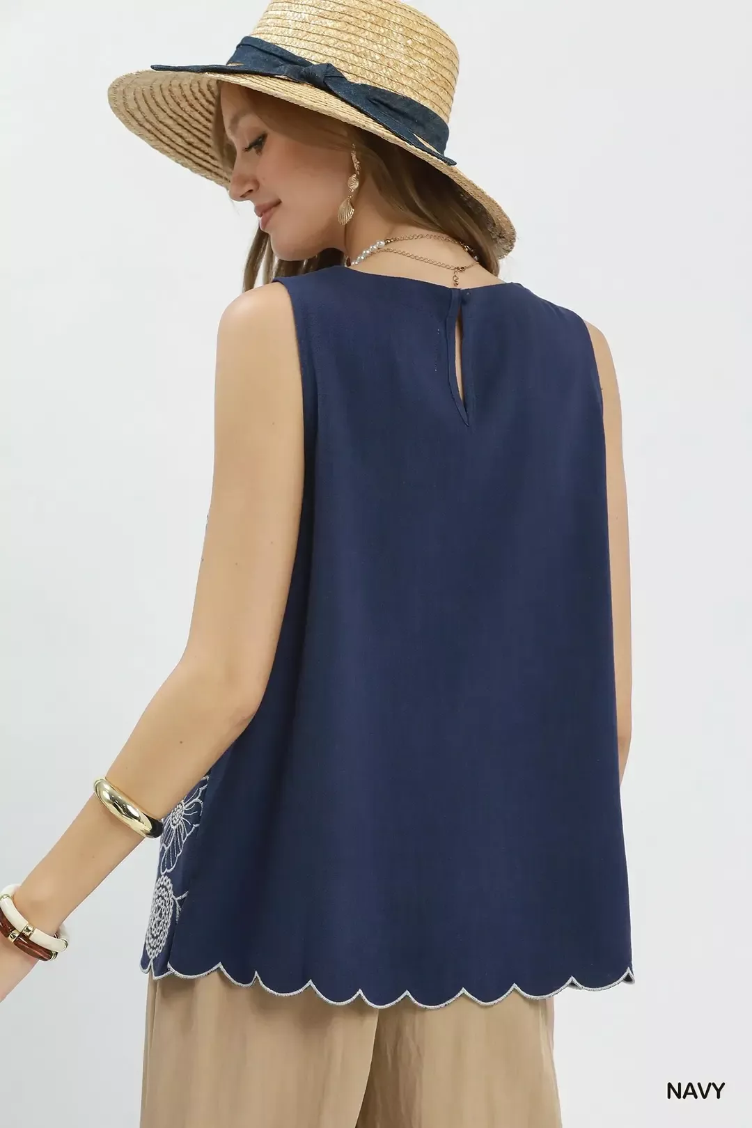 Umgee Floral Embroidered Sleeveless Top - Image 3