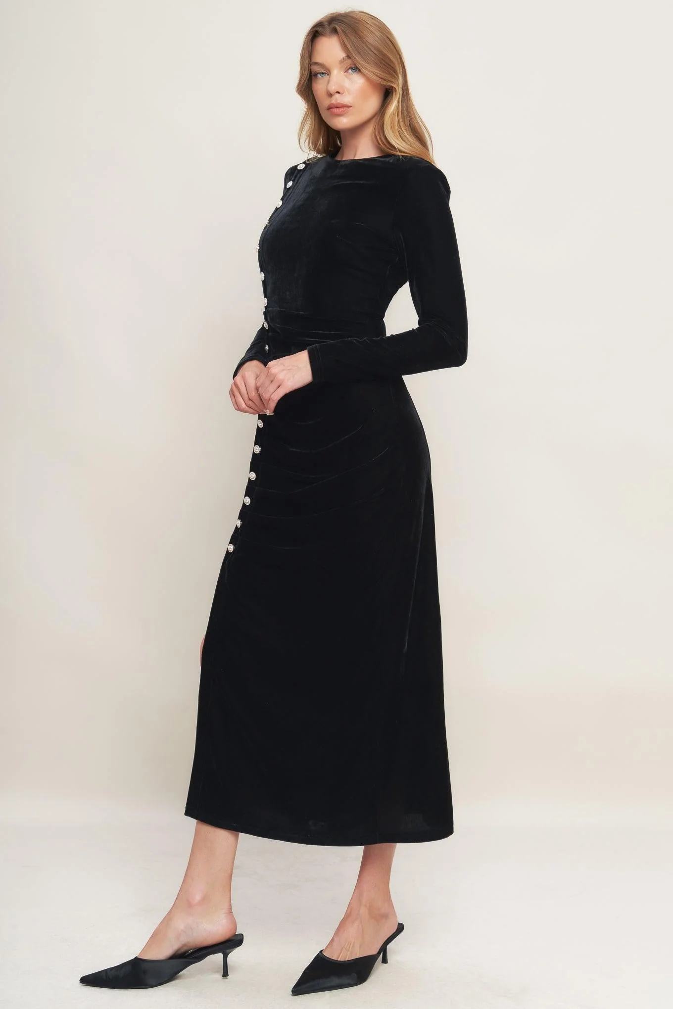 Urban Empress Velvet Midi Dress - Image 4