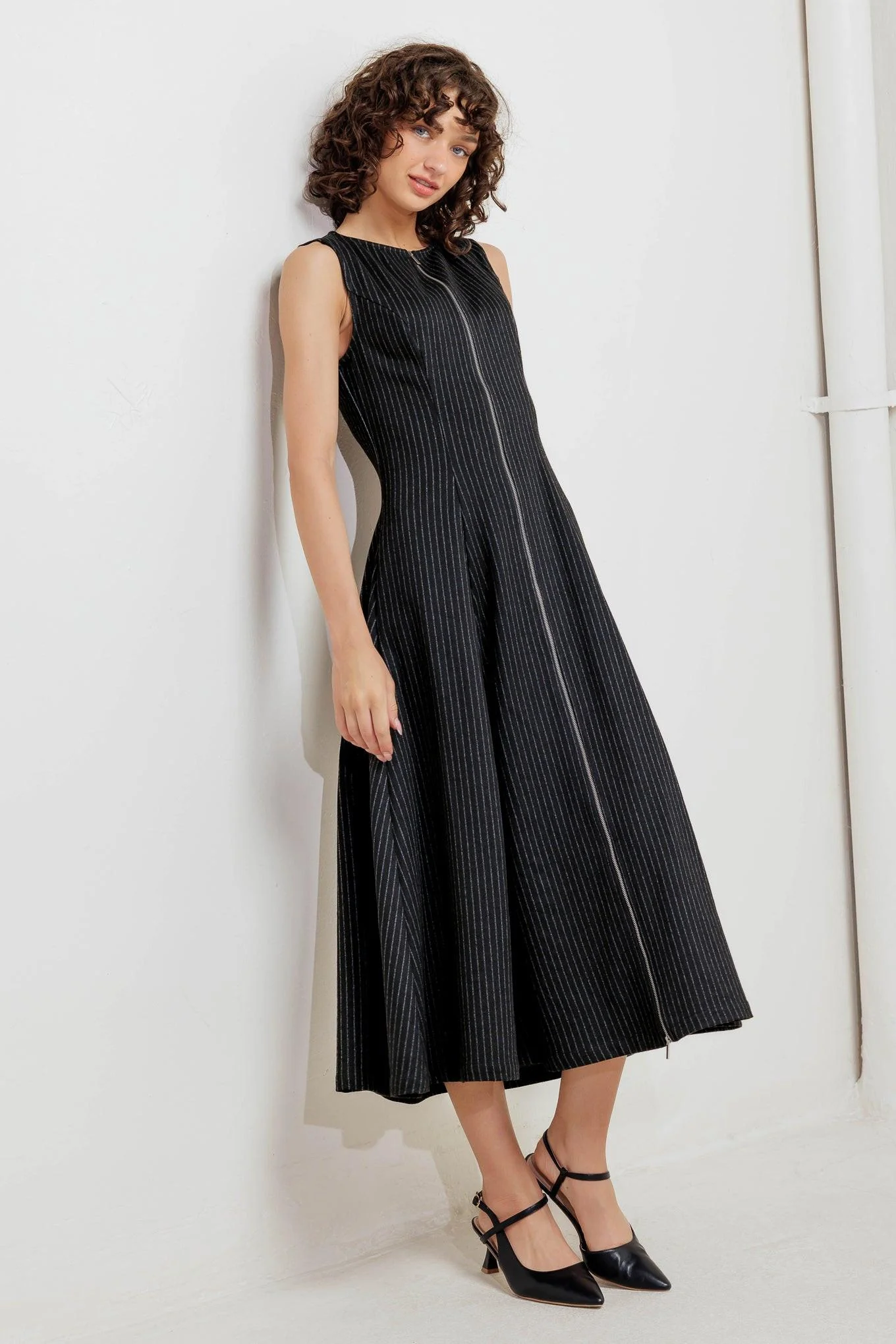 Urban Frame Woven Midi Dress - Image 5