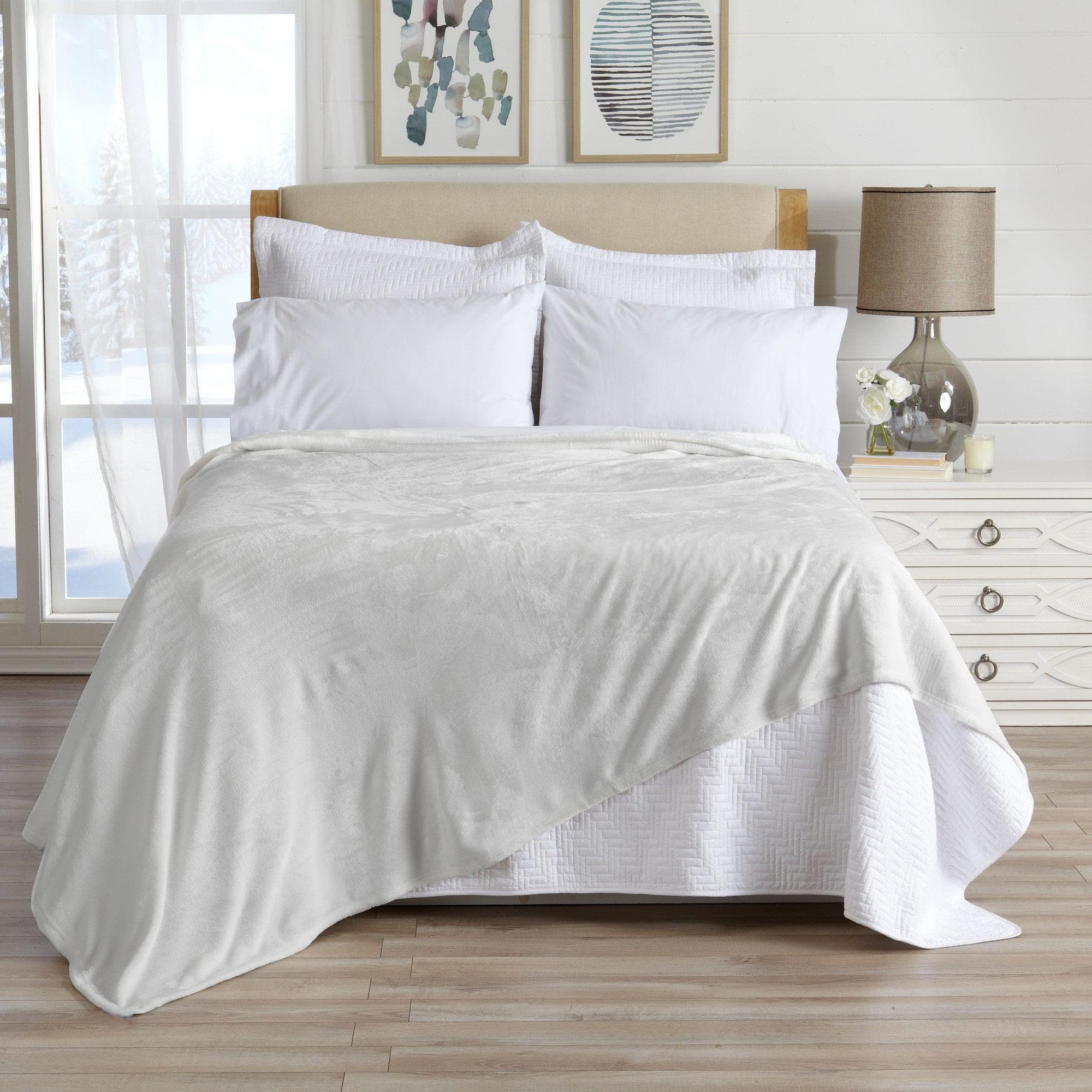 Velvet Plush Blanket - Avianna Collection - Image 25