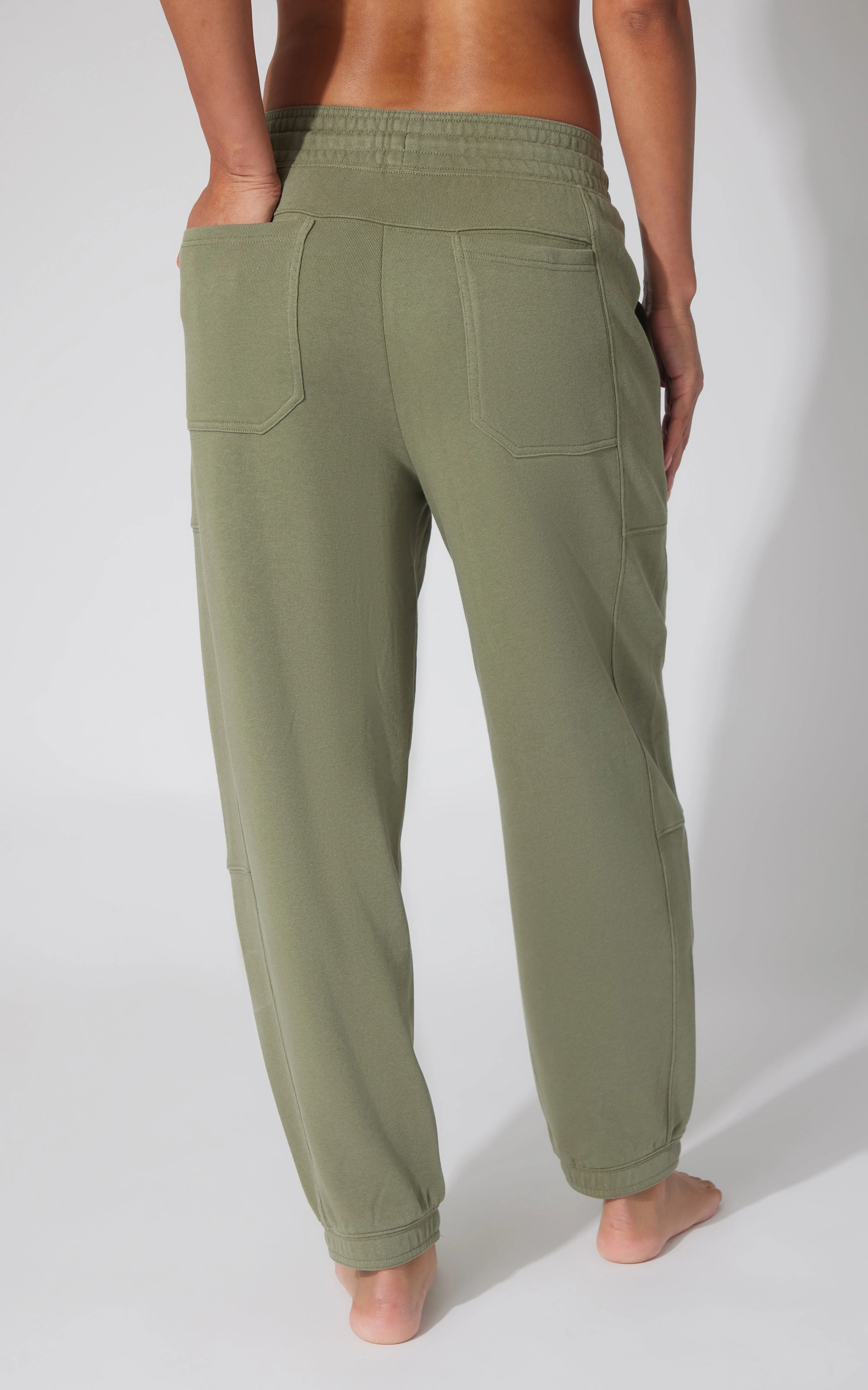 Washed Loop Terry Barrel Jogger - Image 17
