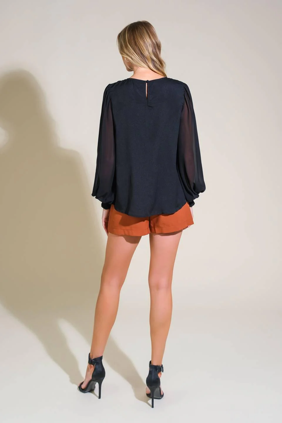 Weekend Wanderer Woven Top - Image 6