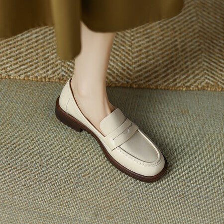 Women’s British Style Vintage Heeled Leather Shoes - Image 2