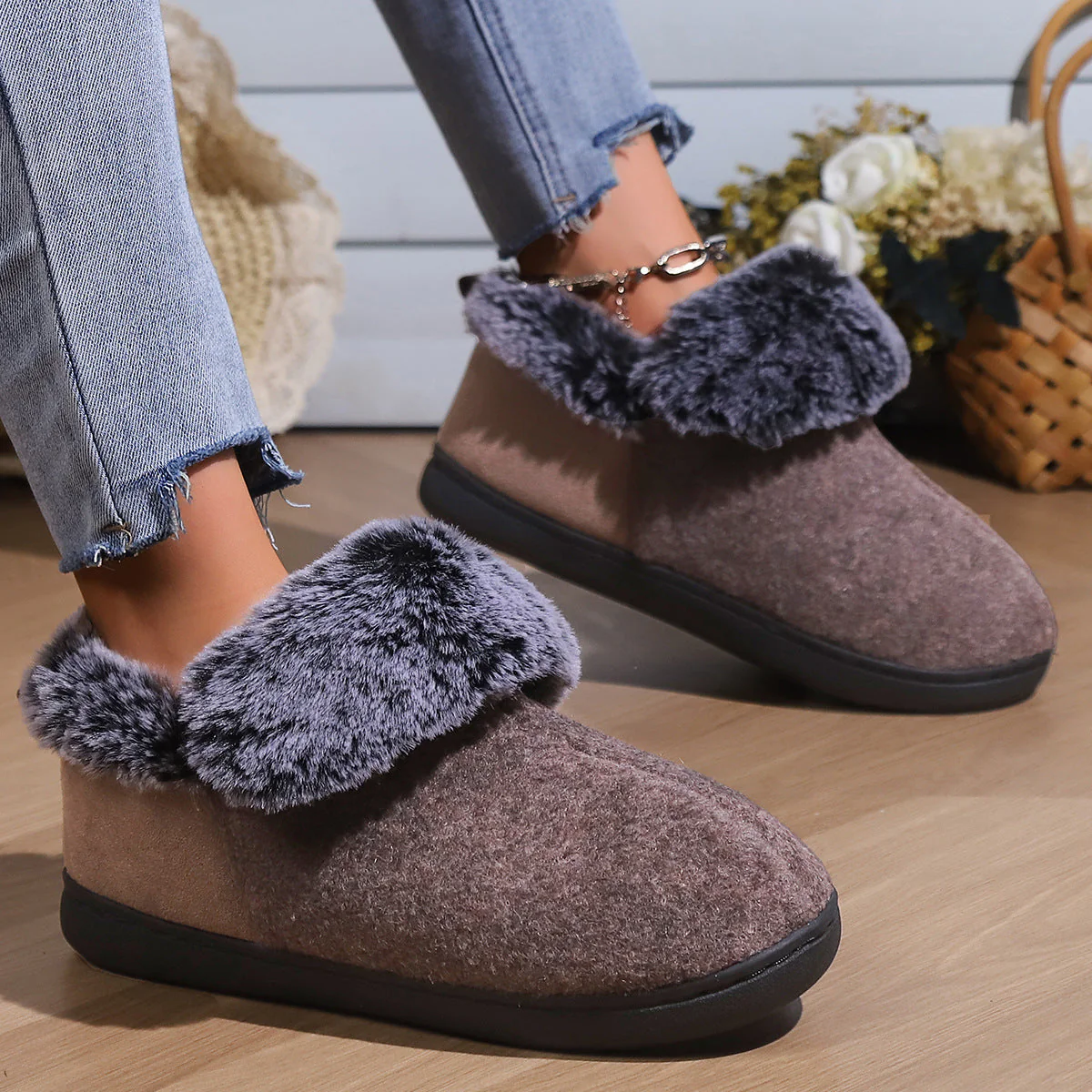 Women’s Felt-Fur Collar Indoor Winter Shoes | Cozy Slip-Ons - Image 3