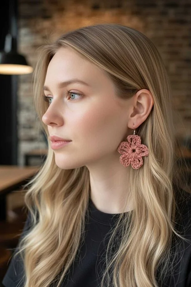 Women’s Handmade Raffia Flower Earrings – Crochet Boho Dangle Design - Image 5