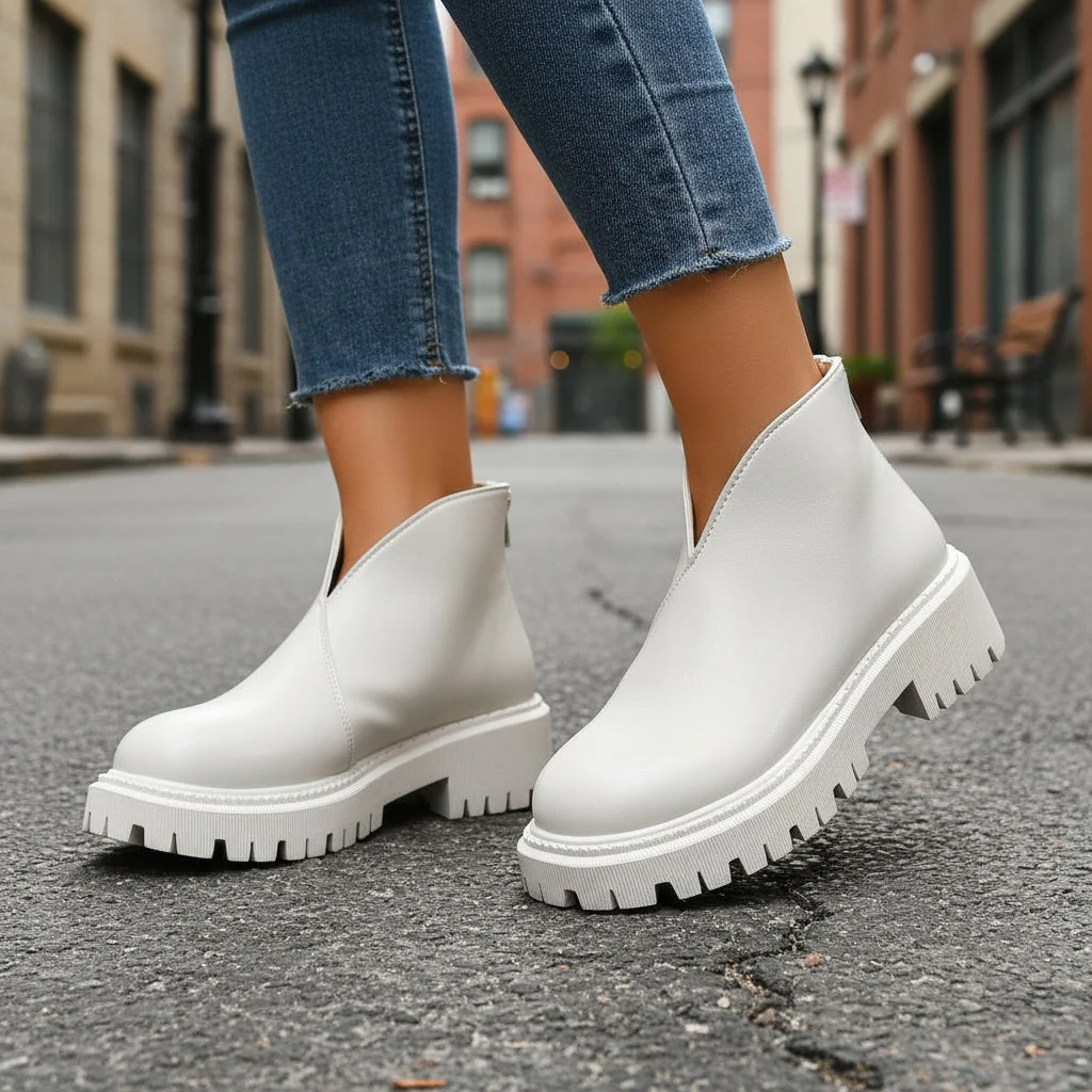 Women’s Plus-Size Chunky-Heeled Ankle Boots - Image 2