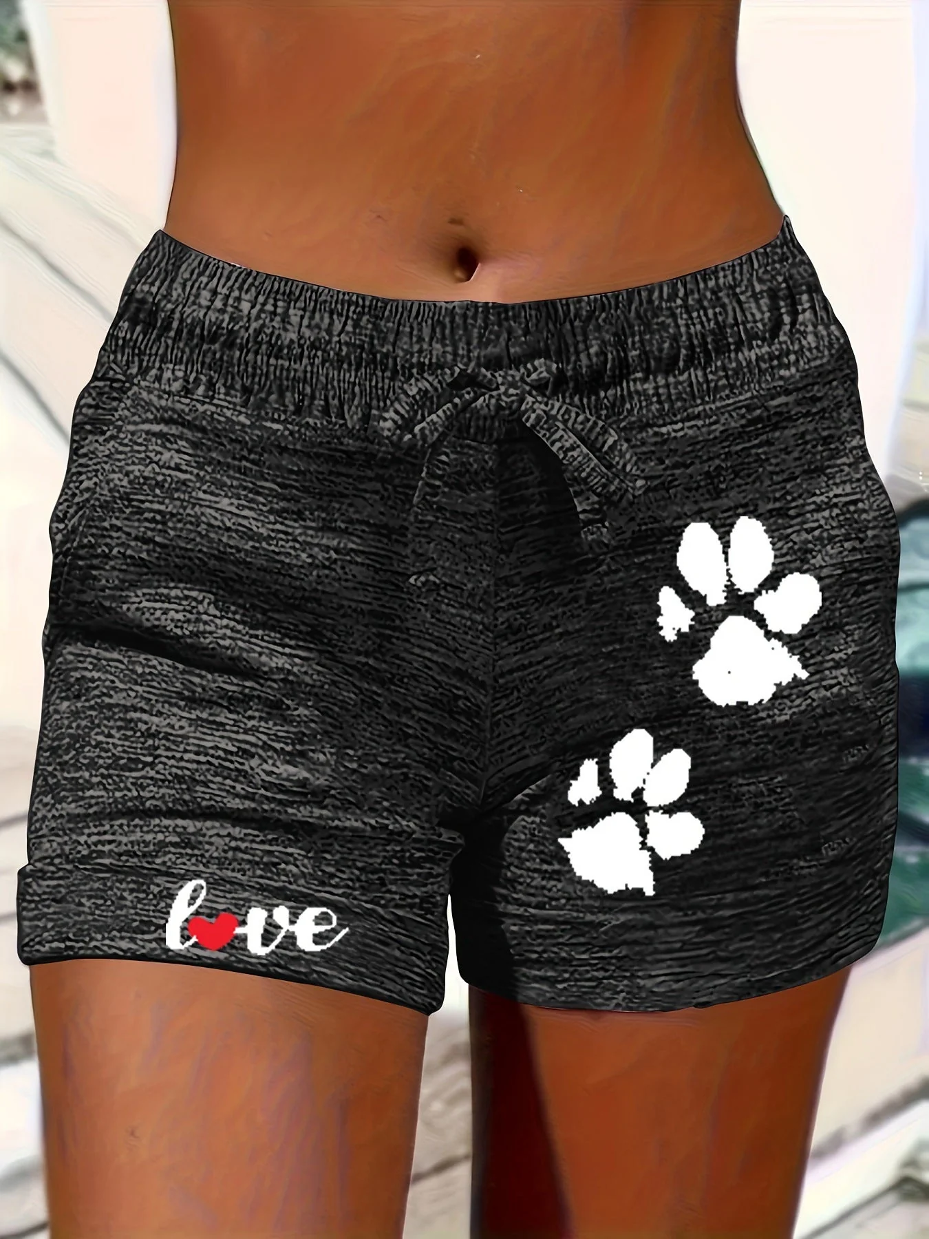 Women's Printed Elastic Waist Cropped Shorts With Pockets - Image 3