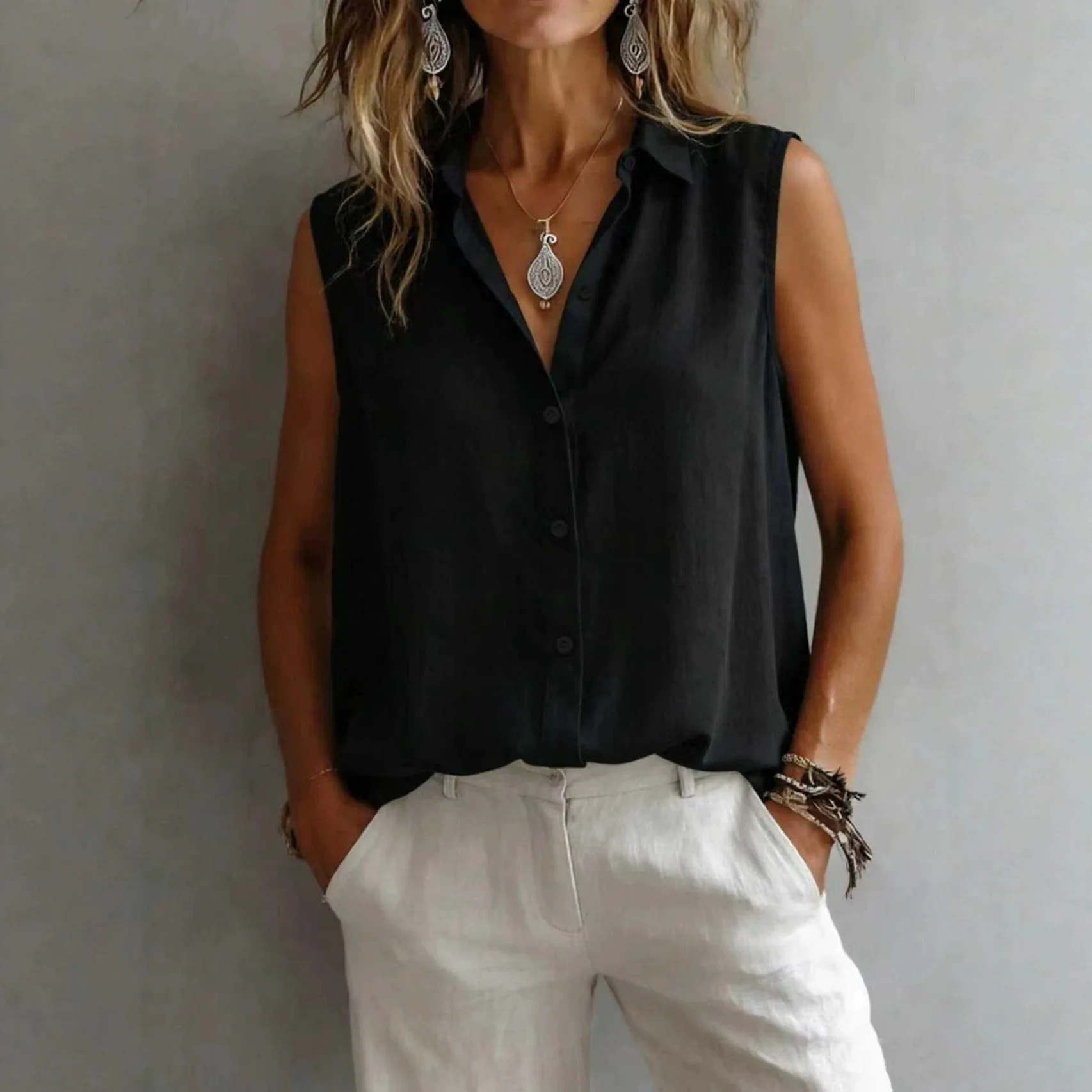 Women's Solid Color Lapel Sleeveless Top - Image 4