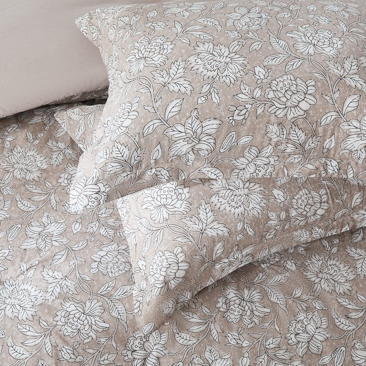 Zara Floral Block Cotton Comforter 8Pc Set - Image 15