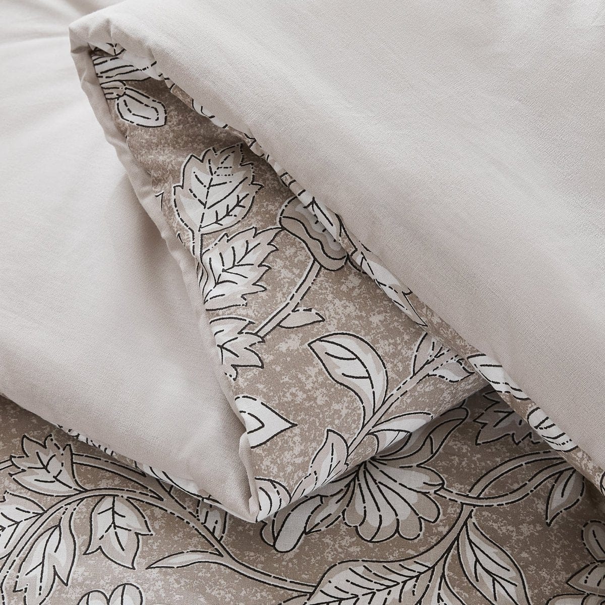 Zara Floral Block Cotton Comforter 8Pc Set - Image 8